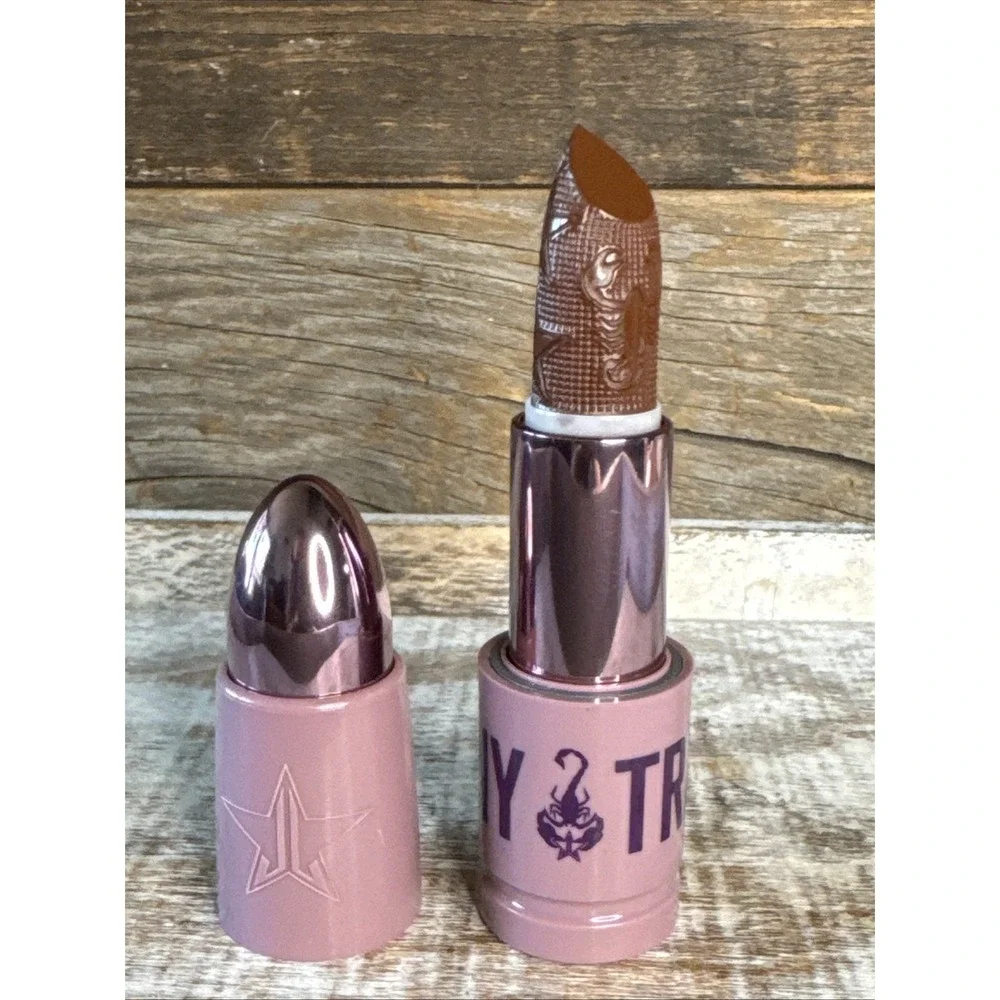Jeffree Star Shiny Trap Lipstick Gardening in Mayhem | MSRP‎ = $22